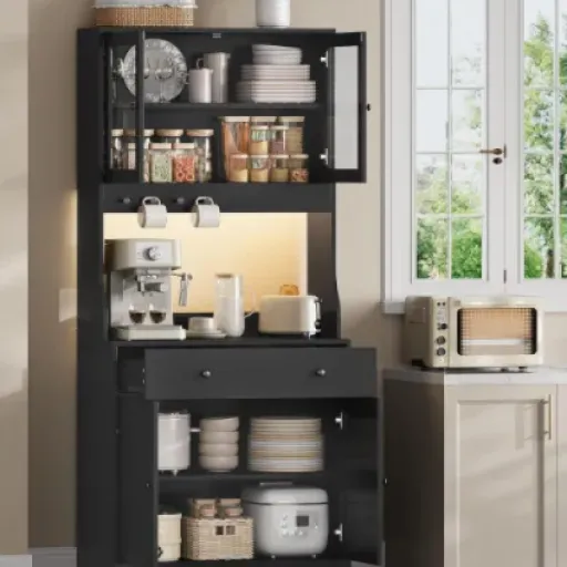 Test Buffet Cuisine KIMENICH : un meuble malin avec LED et multiprise, mais pas sans défauts